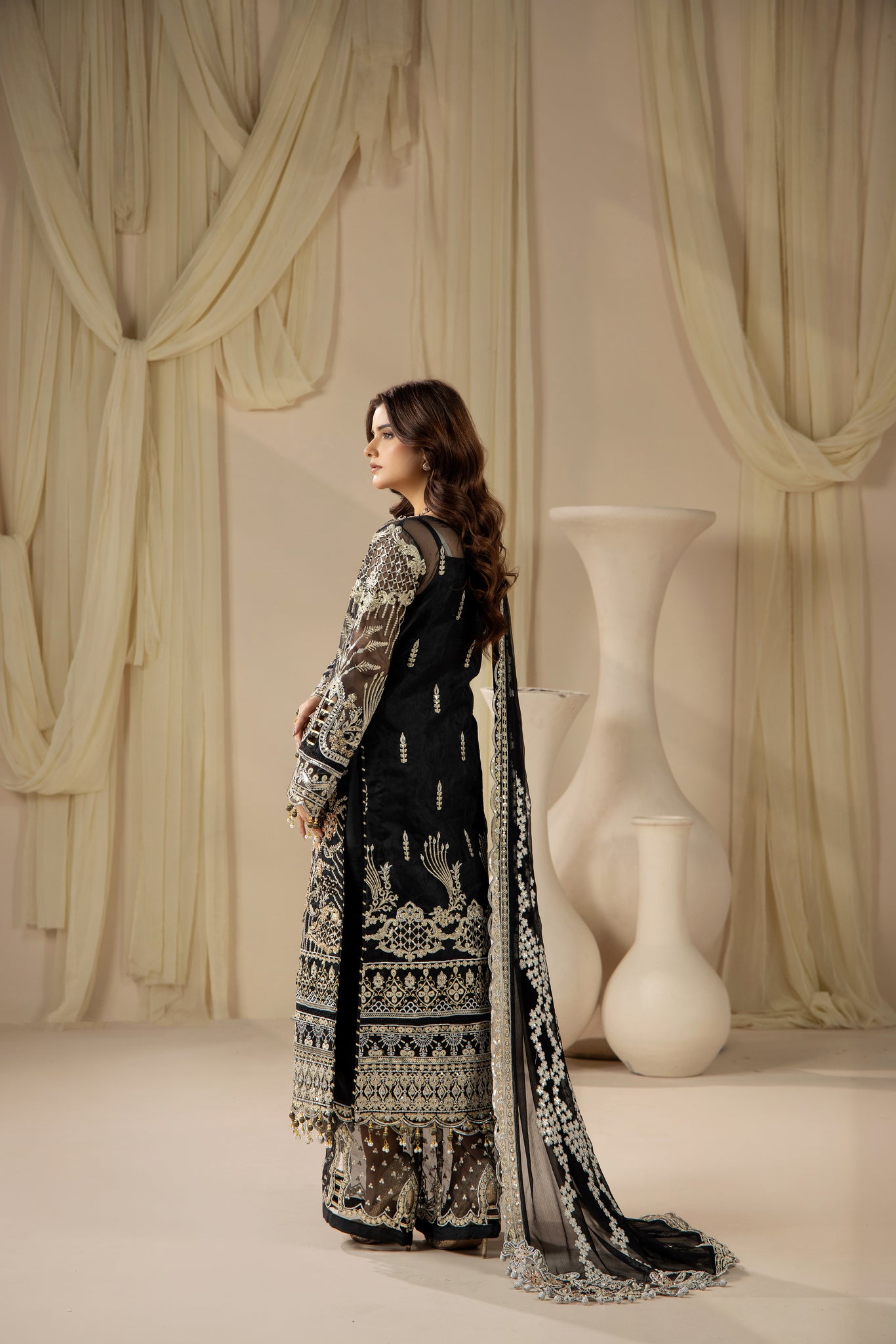 Ebony Silver Classic