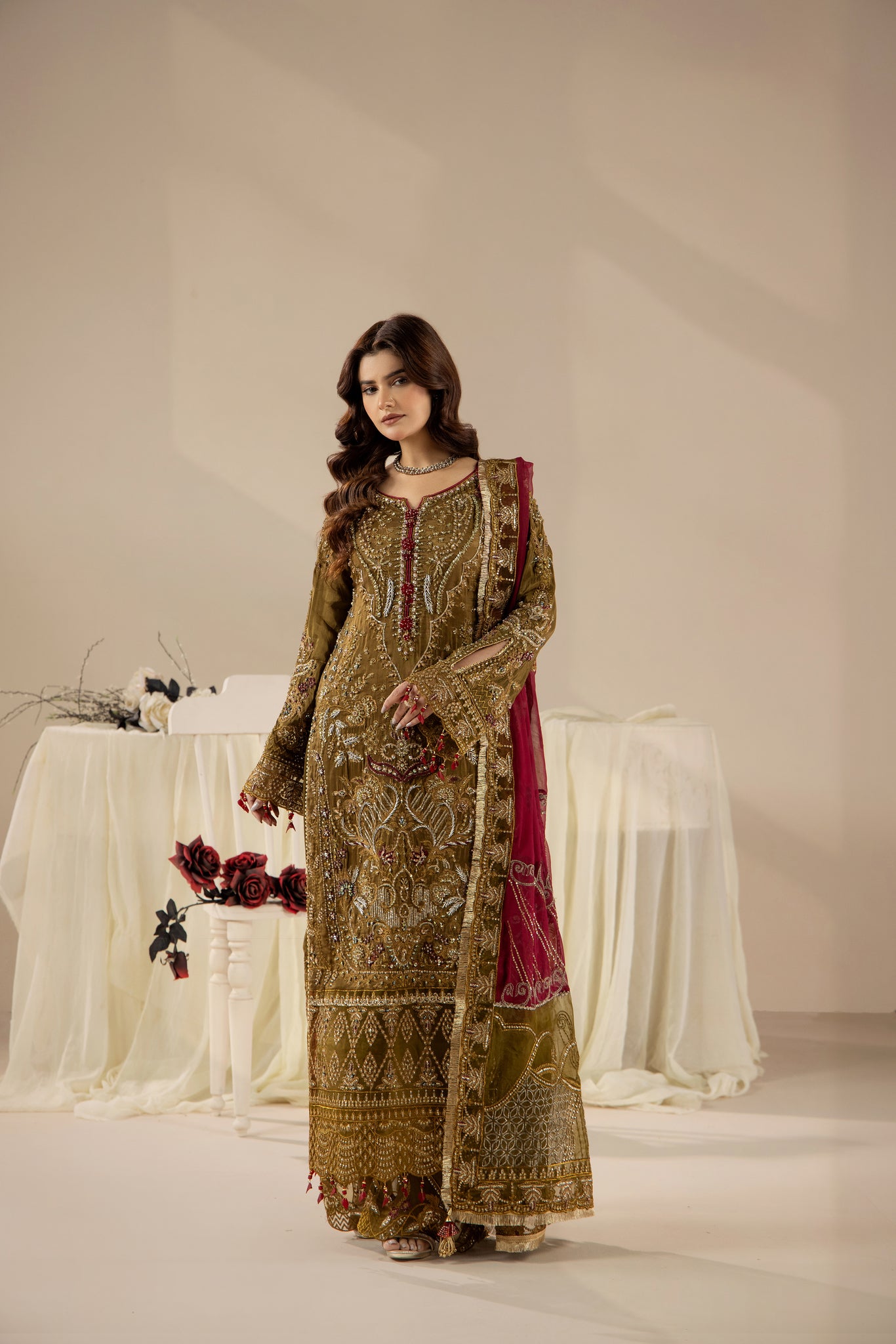 Antique Olive Majesty