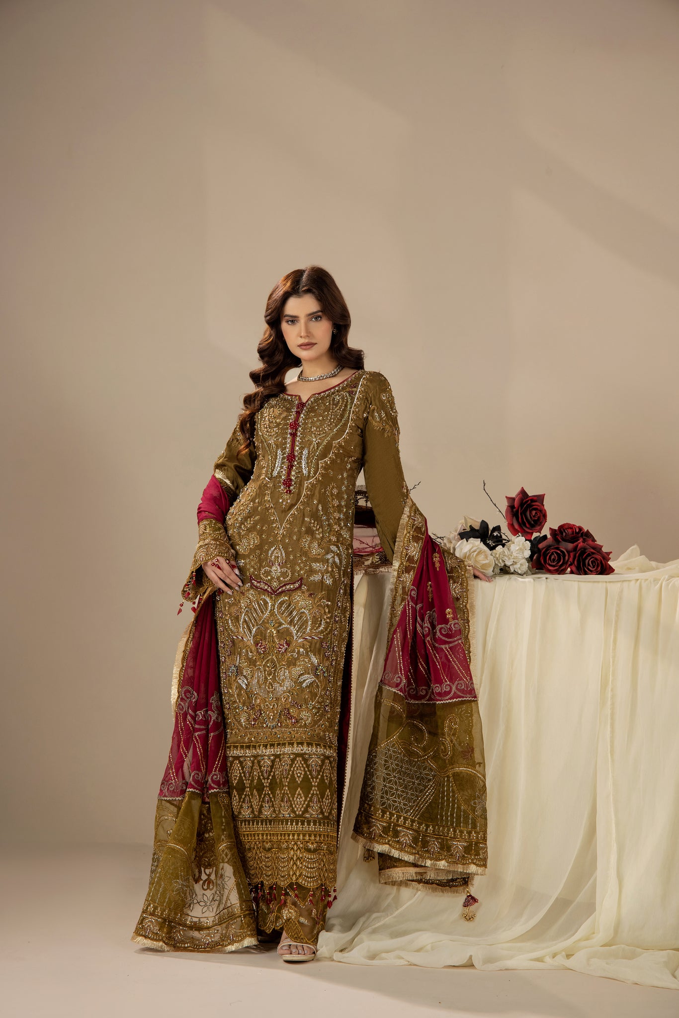 Antique Olive Majesty